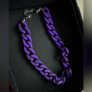 Thick chain link necklace in metallic matte purple